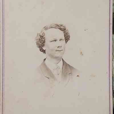 Portrait of a Man CDV by Hall