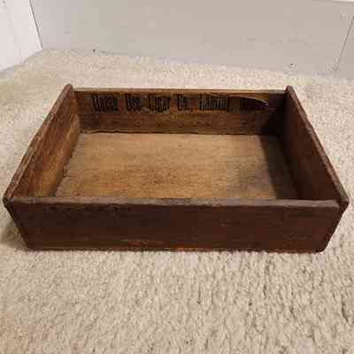 Queen Bee Cigar Co., Lansing, Mich., Box