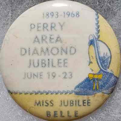 Perry Diamond Jubilee Belle Button
