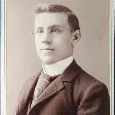 Portrait of a Man Cabinet Card by Savigny and Christmas