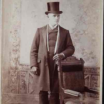Portrait of a Man Cabinet Card by Metropolitan Art Gallery