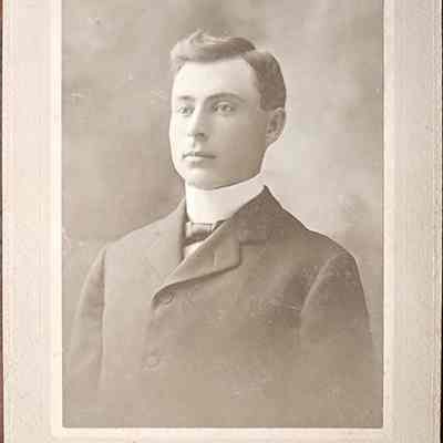 Frank V. Warren Card Photo by Hatton