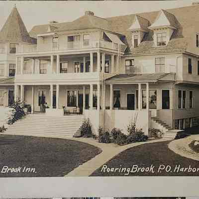 Roaring Brook Inn, Harbor Springs, Mich. RPPC