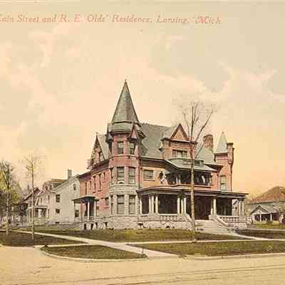West Main Street and R.E. Olds' Residence, Lansing, Mich., Postcard
