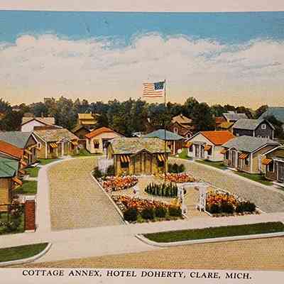 Cottage Annex, Hotel Doherty, Clare, Mich., Postcard