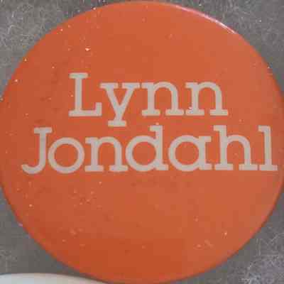 Lynn Jondahl Button