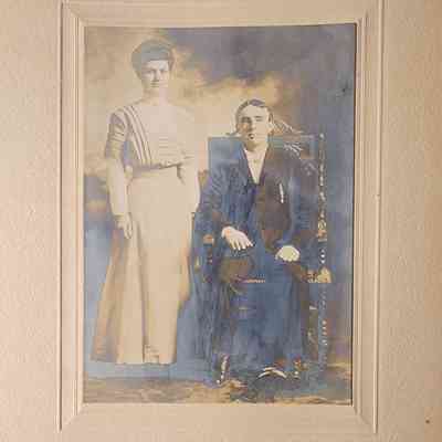 Portrait of a Couple Card Photo by Riley