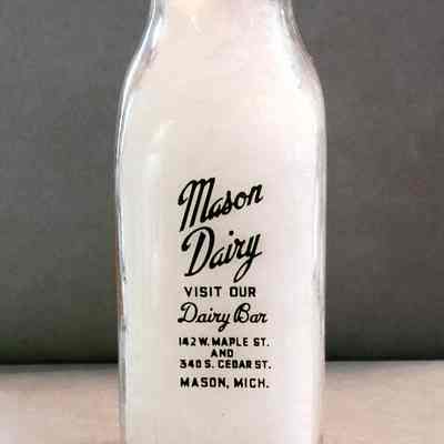 Mason Dairy Square Pyro Pint Bottle