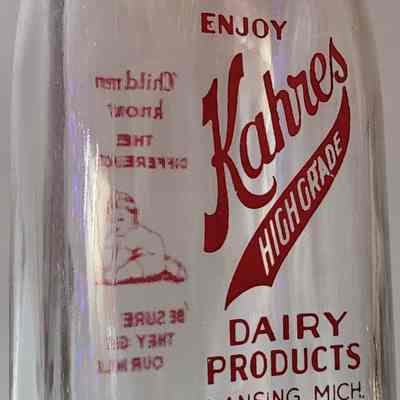 Kahres Dairy Square Pyro Quart Bottle