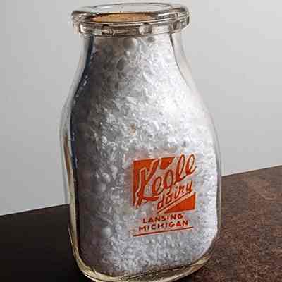 Kegle Dairy Square Half Pint Bottle