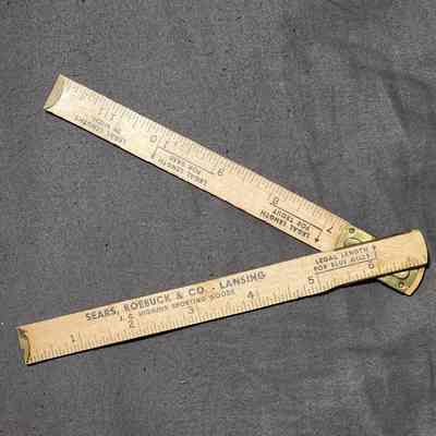 Sears, Roebuck, & Co., Lansing, Fish Ruler