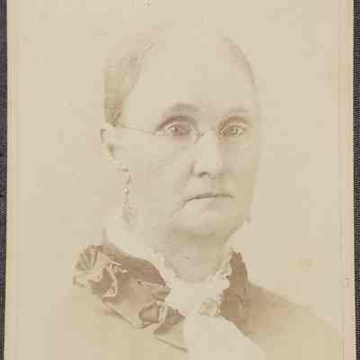Portrait of a Woman CDV by Scotford