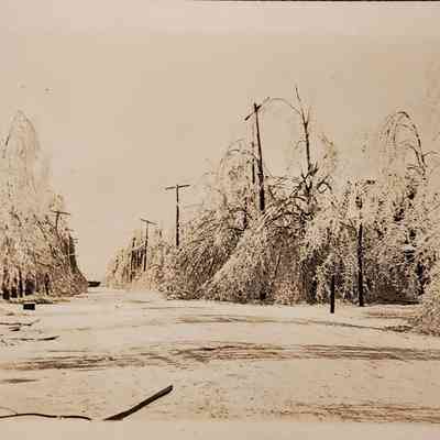 Clare Winter Scene, 1922, RPPC