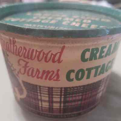 Heatherwood Farms Creamed Cottage Cheese Container