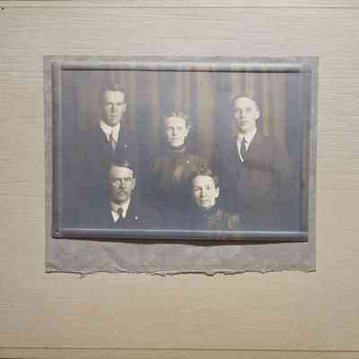 Chase Family Photo by Martin Studio