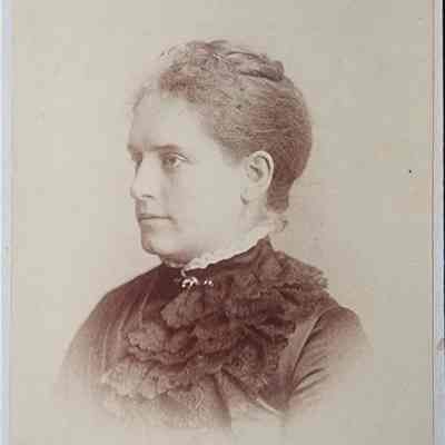 Portrait of a Woman Cabinet Card by Cassey & Whitney