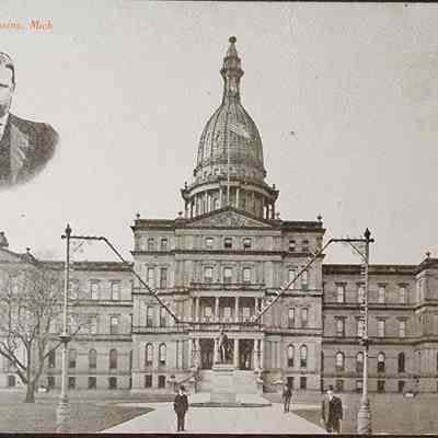 Capitol Building, Lansing, Mich. Postcard
