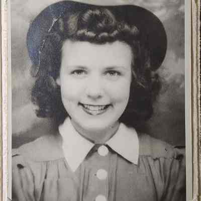 Portrait of a Woman Photo by Kowalski