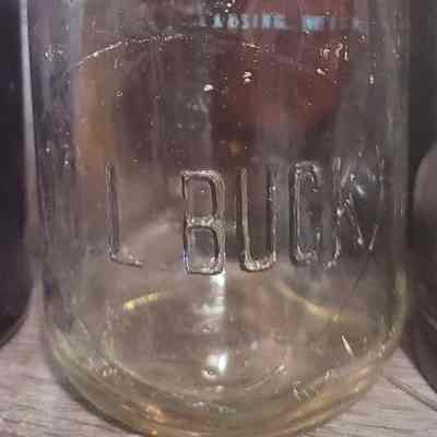 M.L. Buck Embossed Pint Bottle