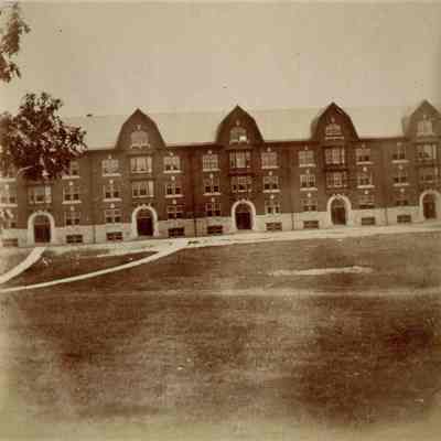 MAC Wells Hall Snapshot Photo