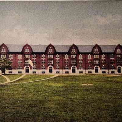 Wells Hall, M.A.C., Lansing, Mich., Postcard