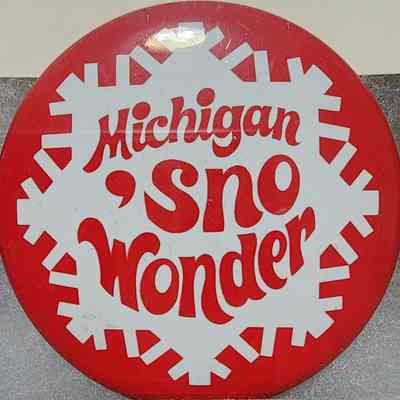 Michigan Sno'Wonder Button