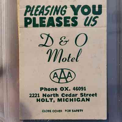 D&O Motel, Holt, Mich., Matchbook