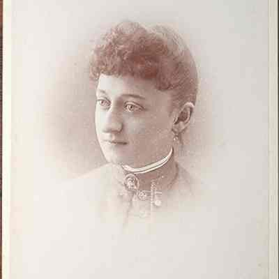 Portrait of a Woman Cabinet Card by Cassey & Riley