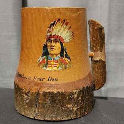 Spikehorn Bear Den Wood Mug Bank