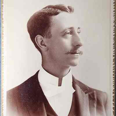 Portrait of a Man Cabinet Card by Savigny and Christmas