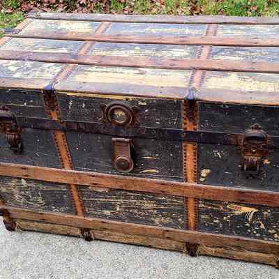 J.W. Edmonds Steamer Trunk
