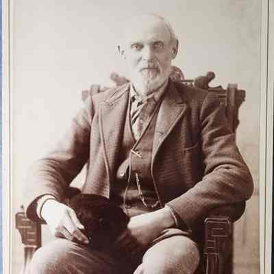 Portrait of a Man Cabinet Card by Savigny and Christmas