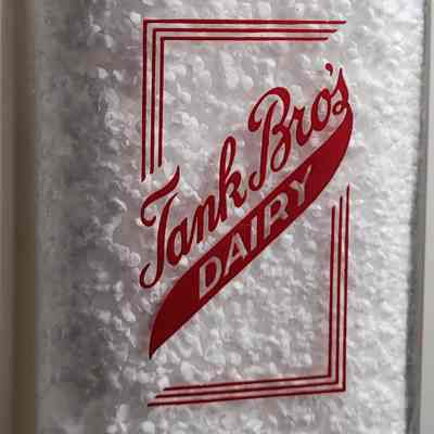 Tank Bros Dairy Pyro Square Quart Bottle