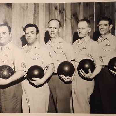 Lansing Bowling League Team Photo by Jennings