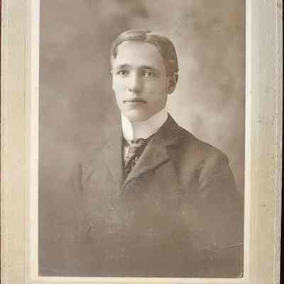 F.L. Woodworth Card Photo by Hatton