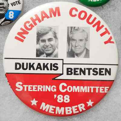 Ingham County Dukakis-Bentsen Steering Committee '88 Member Button