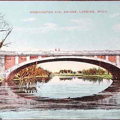 Washington Ave. Bridge, Lansing, Mich. Postcard