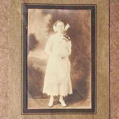 Portrait of a Girl Photo by Lansing Studio