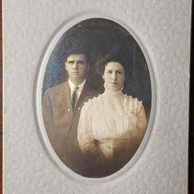 Claude and Hattie Parker Card Photo by Tanto