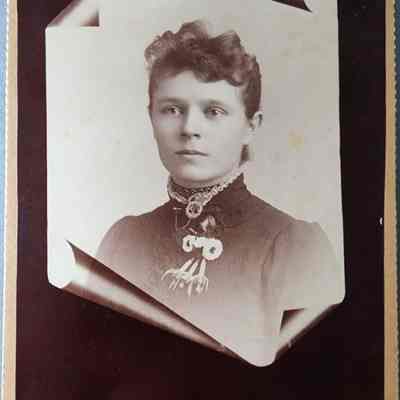 Portrait of a Woman Cabinet Card by Devereaux Bros.