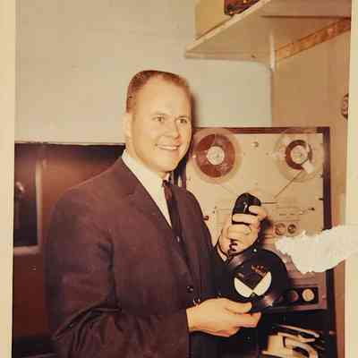 Edru Snapshot Photo, February 1964