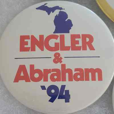 Engler-Abraham Coattail Button