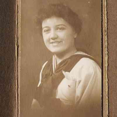 Portrait of a Woman Photo by Lansing Studio