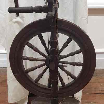 SPINNING WHEEL