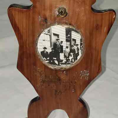 PICTURE FRAME WITH PHOTO