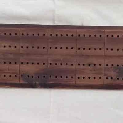 CRIBBAGE BOARD