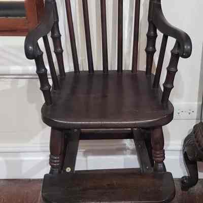 CHILD'S OPEN HIGH CHAIR