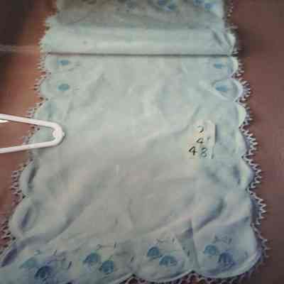 dresser scarf