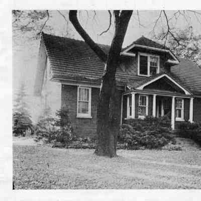 PH-0230: 1124 Pine St, built by Fred Rugen1915, razed for apartment building