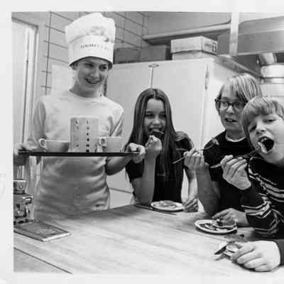 PH-1790-Rugen School All you can eat pancakes breakfast 1-24-1974